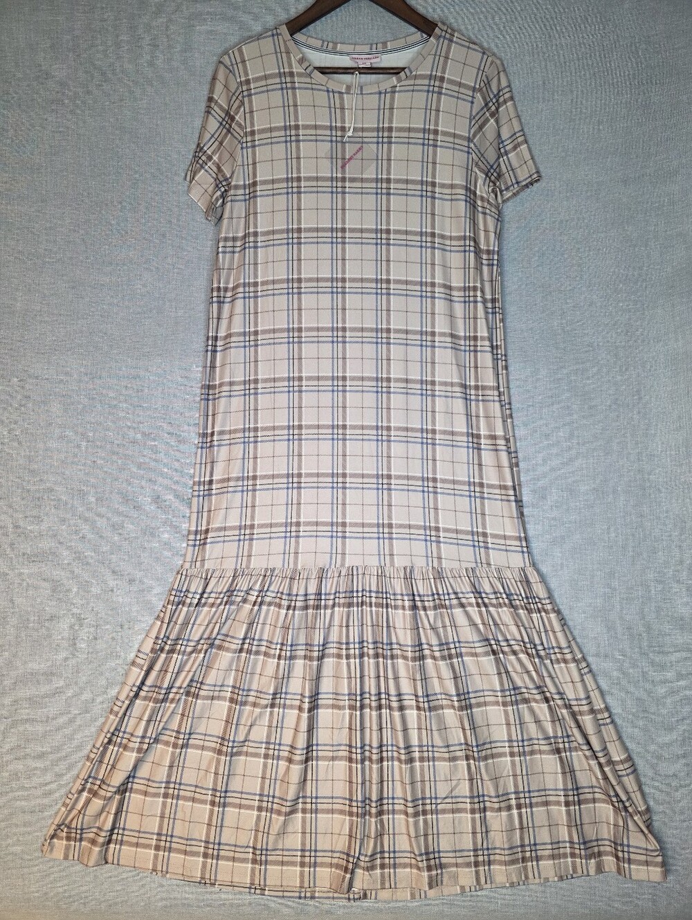 Urban Threads Plaid Tiered Hem Midi Dress in Beige and Navy Short Sleeve Size 10